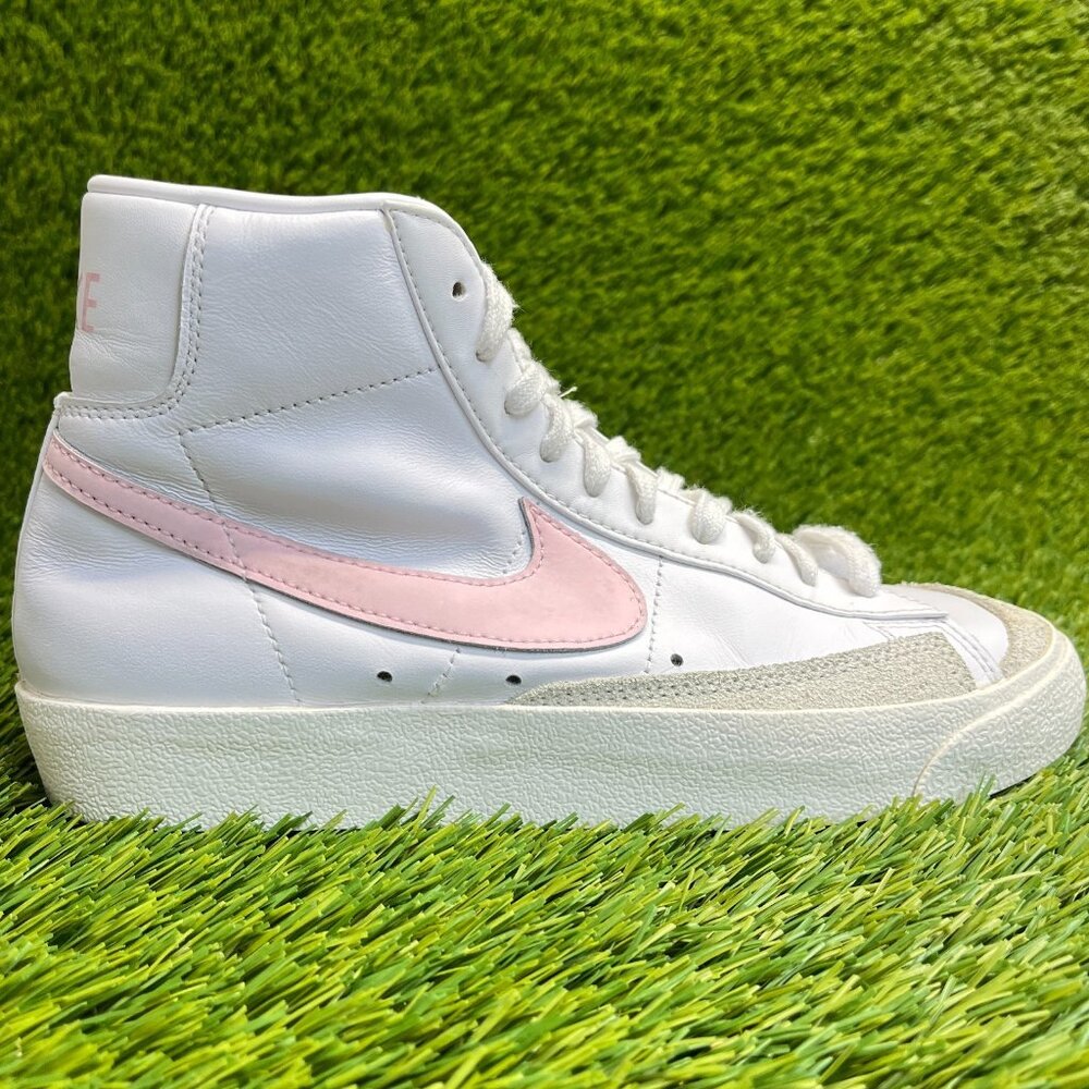 Nike Blazer Mid '77 Vintage Mens Size 6.5 White‎ Pink Athletic Shoes Sneakers